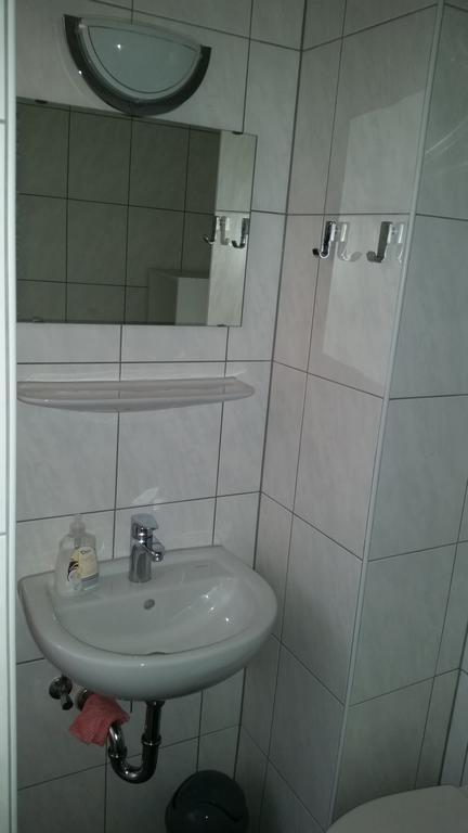 Ferienwohnung Fiwa FeWo-1 und FeWo-2 Pirmasens Zimmer foto