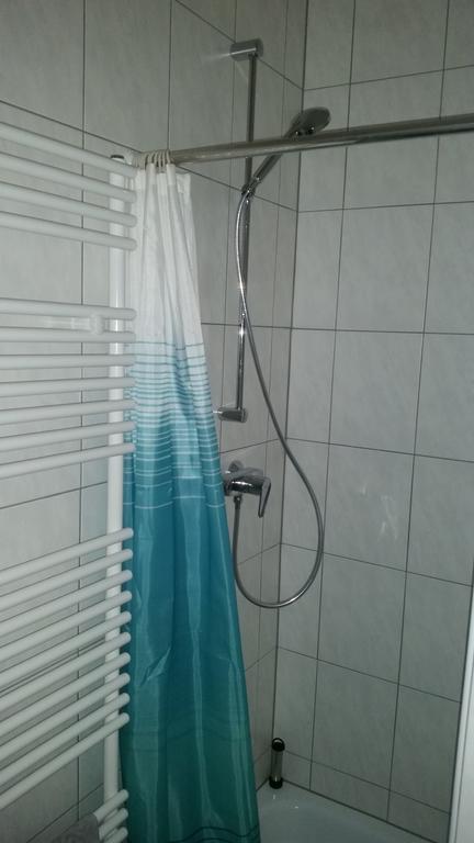 Ferienwohnung Fiwa FeWo-1 und FeWo-2 Pirmasens Zimmer foto