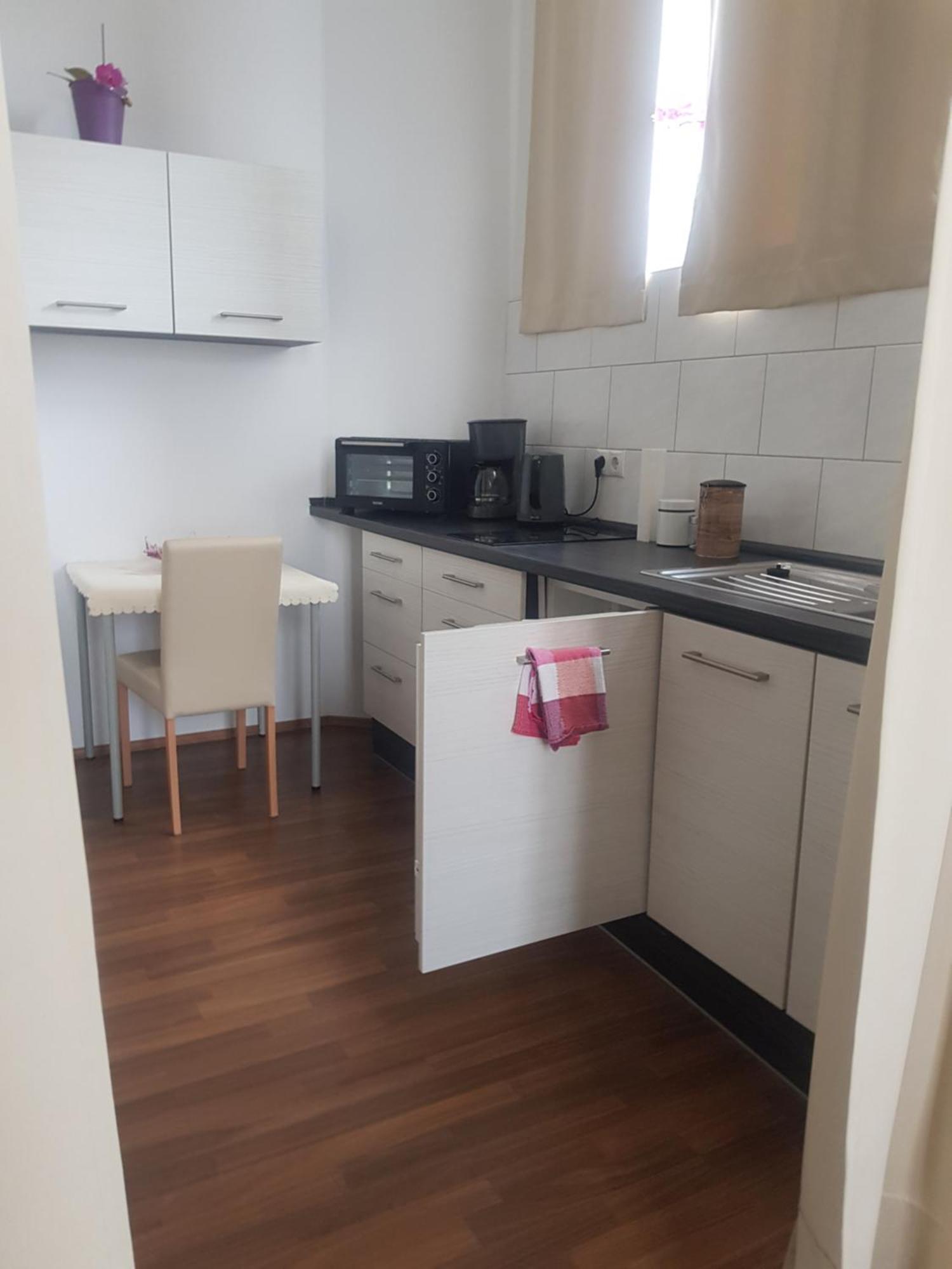 Ferienwohnung Fiwa FeWo-1 und FeWo-2 Pirmasens Zimmer foto