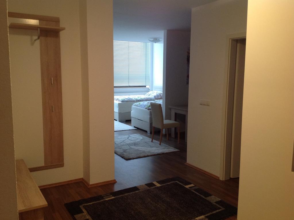Ferienwohnung Fiwa FeWo-1 und FeWo-2 Pirmasens Zimmer foto