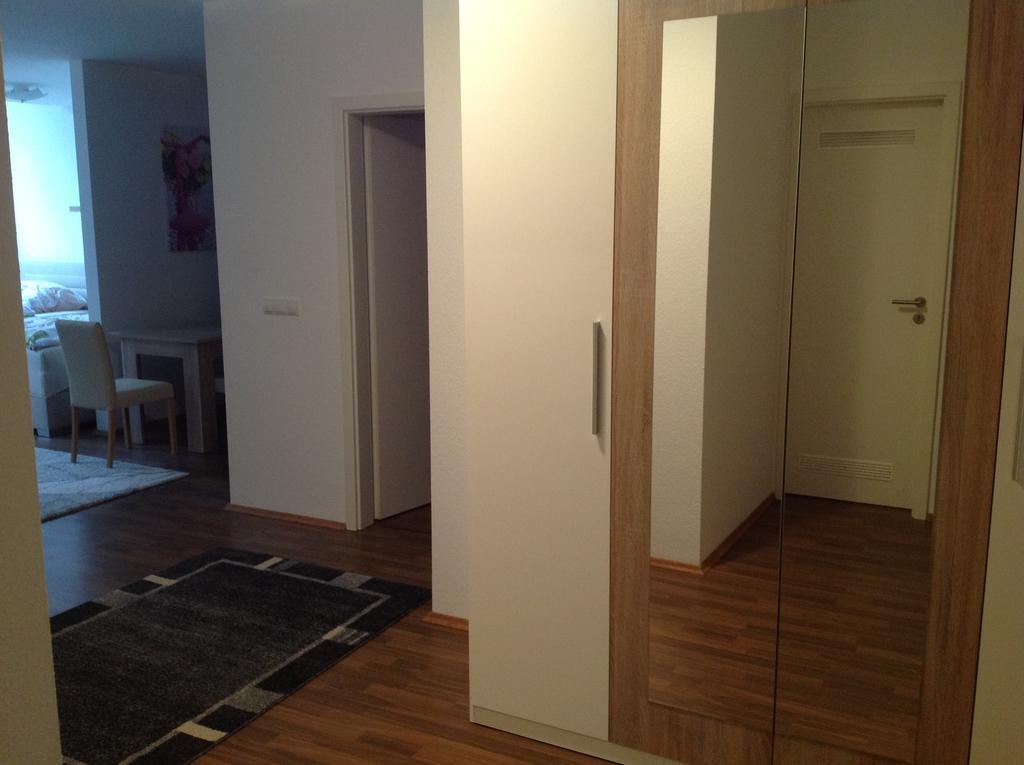 Ferienwohnung Fiwa FeWo-1 und FeWo-2 Pirmasens Zimmer foto